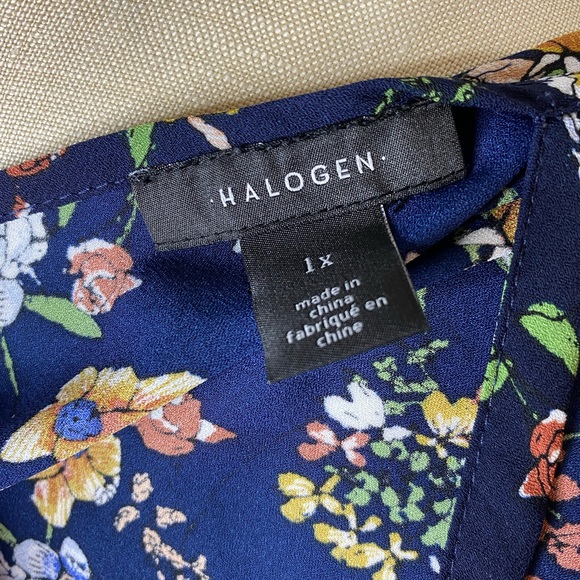 Halogen floral 1 piece v-neck tunic top - Picture 3 of 3